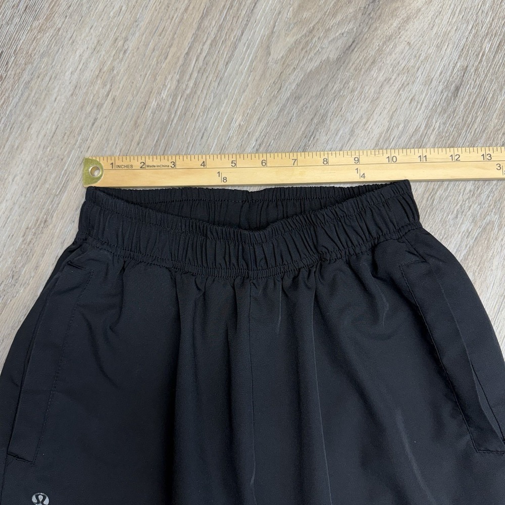 Lululemon Bermuda Shorts Womens M Black Mesh Liner Drawstring Beach Boardshorts - Picture 7 of 8